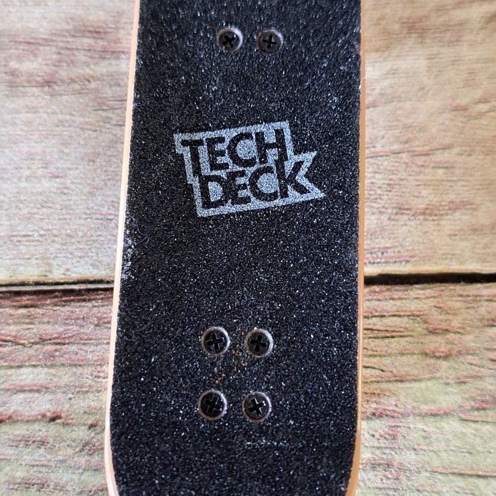Tech Deck Primative Spencer Hamilton Dimension Fingerboard Deck 4" x 1.3" x 0.7" - Picture 5 of 12